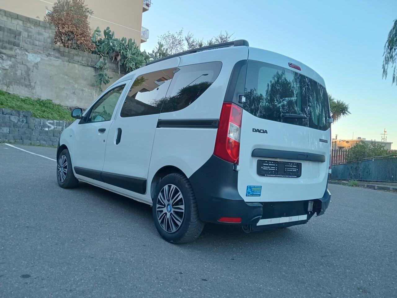 Dacia Dokker Pianale ribassato con rampa disabili in carrozzina