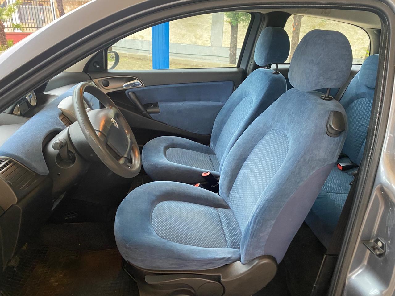 Lancia Ypsilon 1.2 Argento —KM CERTIFICATI —-