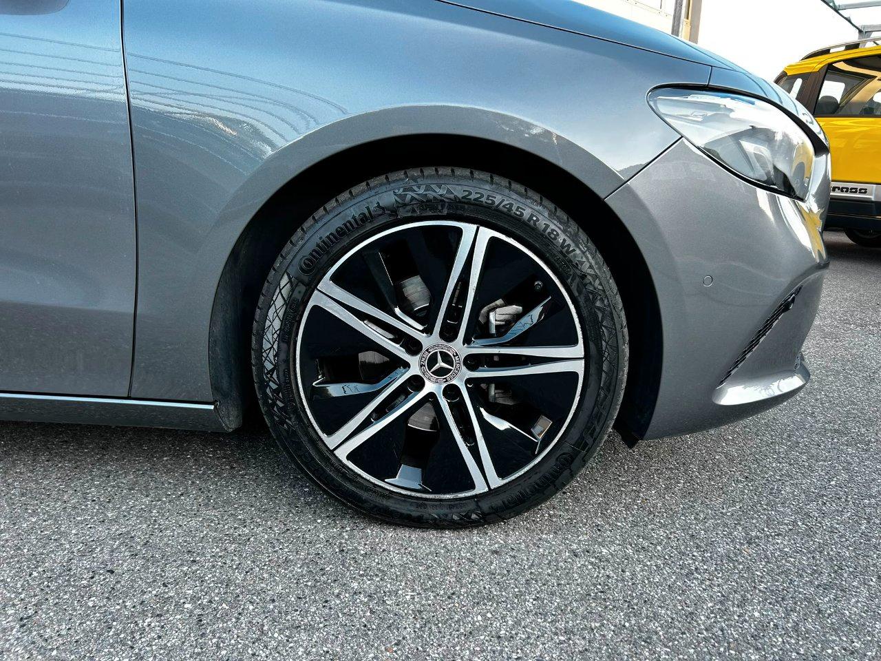Mercedes B 200 D Premium 8G-DCT