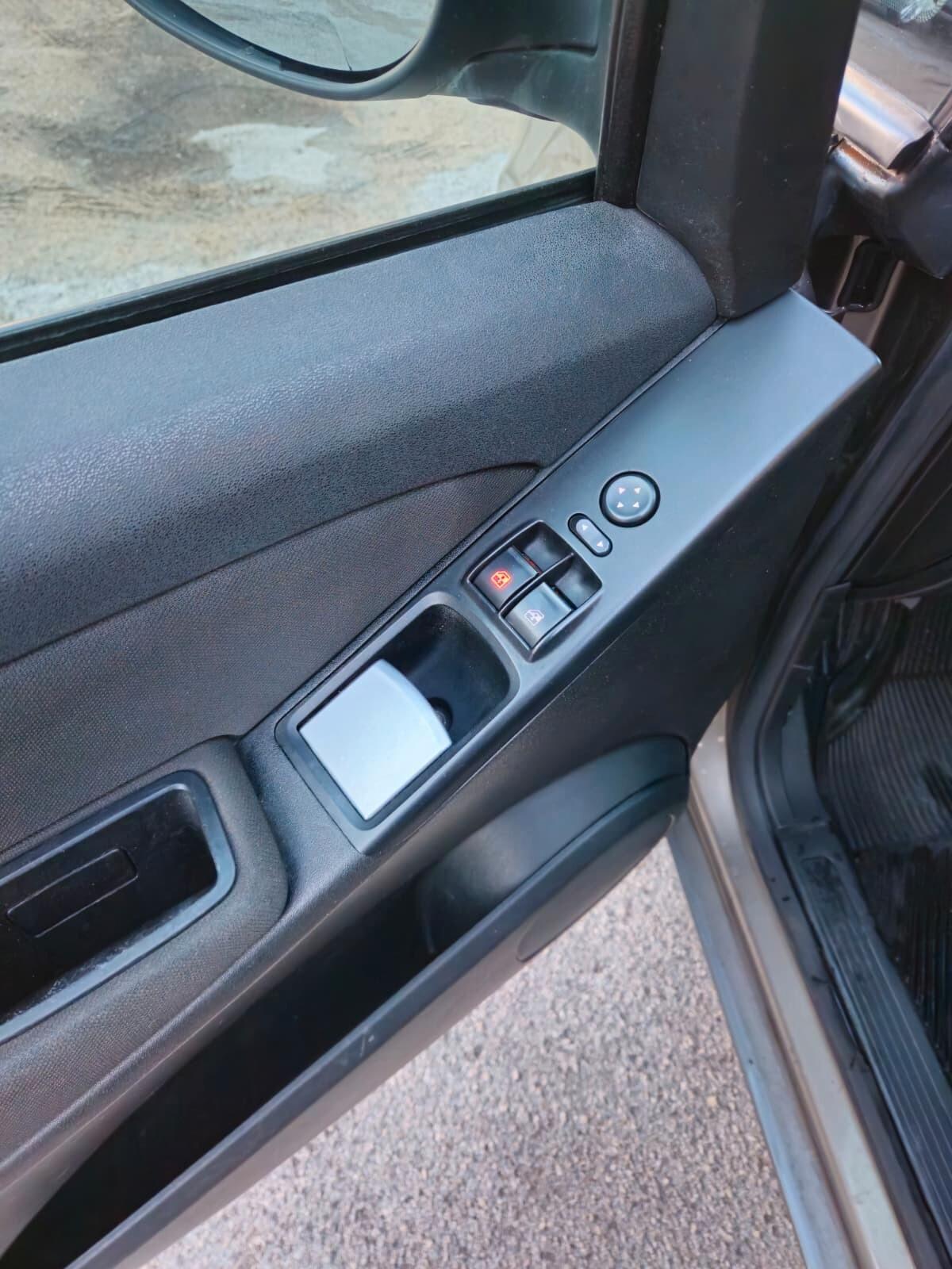 Fiat Idea 1.4 16V S&S BlackEnergy