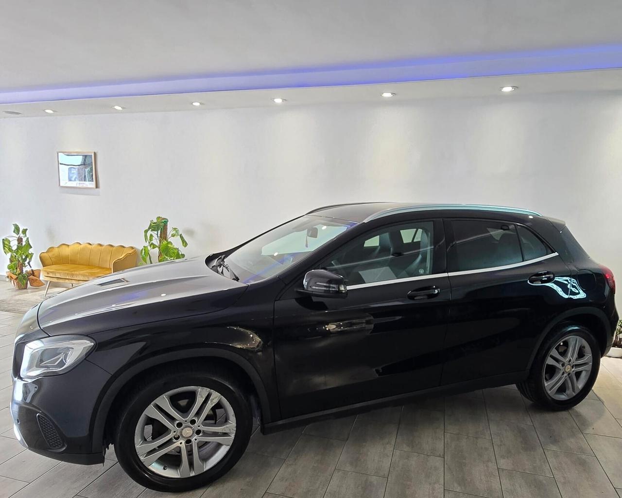 MERCEDES-BENZ GLA 220 D AUTOMATICA ANNO 2019