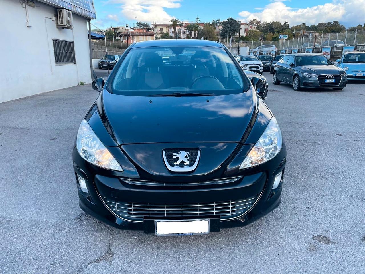 Peugeot 308 1.6 HDi 110CV 5p. Féline (6 Marce)