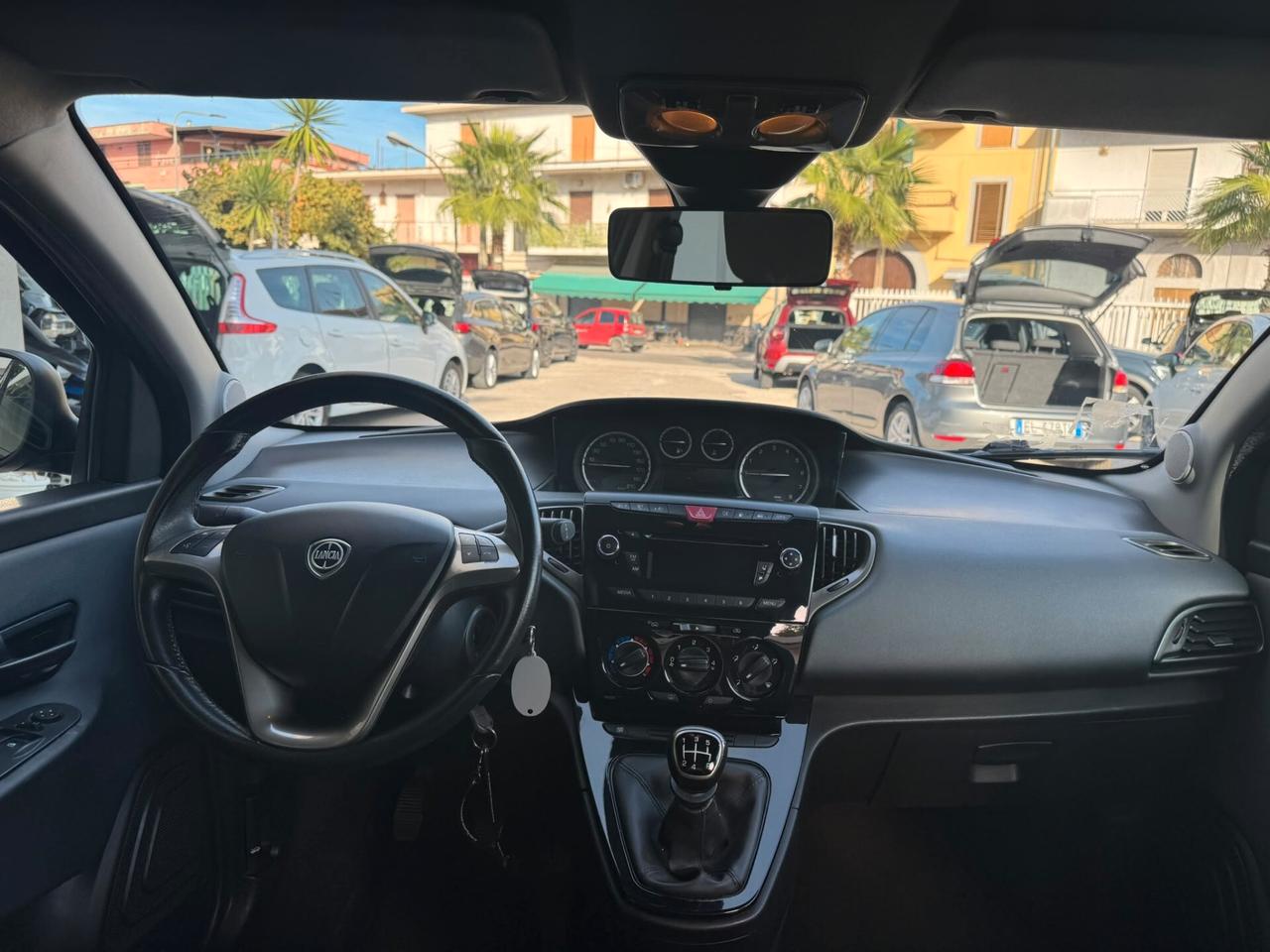 Lancia Ypsilon 0.9 TwinAir 5 porte Metano Ecochic Elefantino