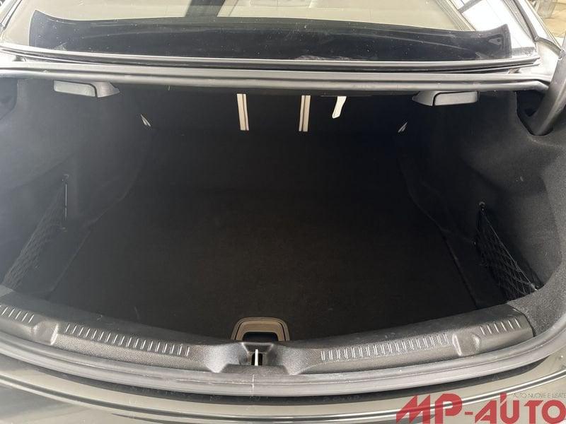 Mercedes-Benz Classe E E 220 d Auto Premium Plus TUTTA TAGLIANDATA