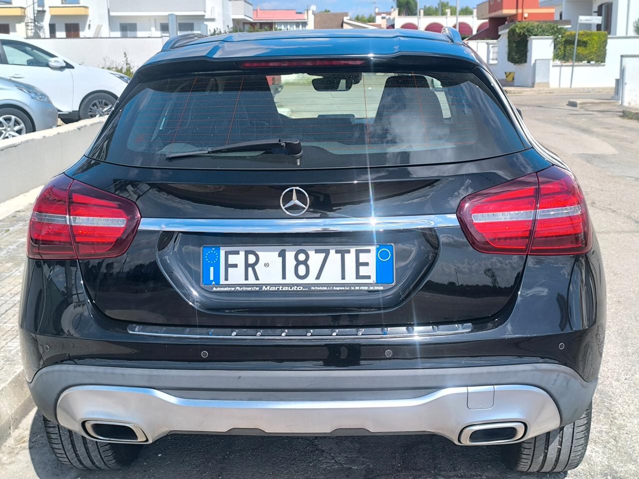 MERCEDES GLA 180 CDI PREMIUM LED/NAVI