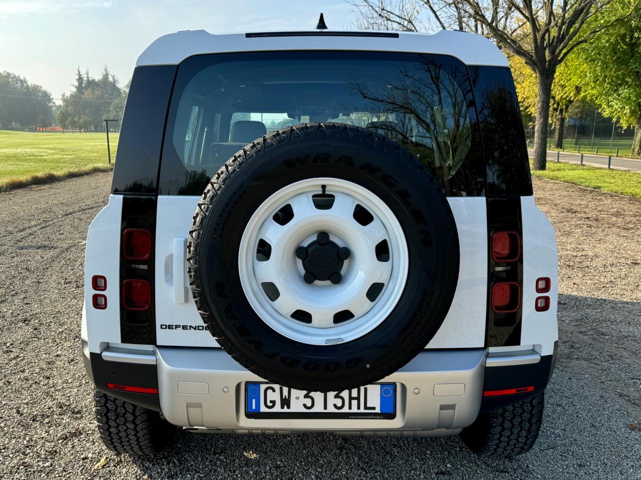 Land Rover Defender - SUBENTRO LEASING ATTENZIONE