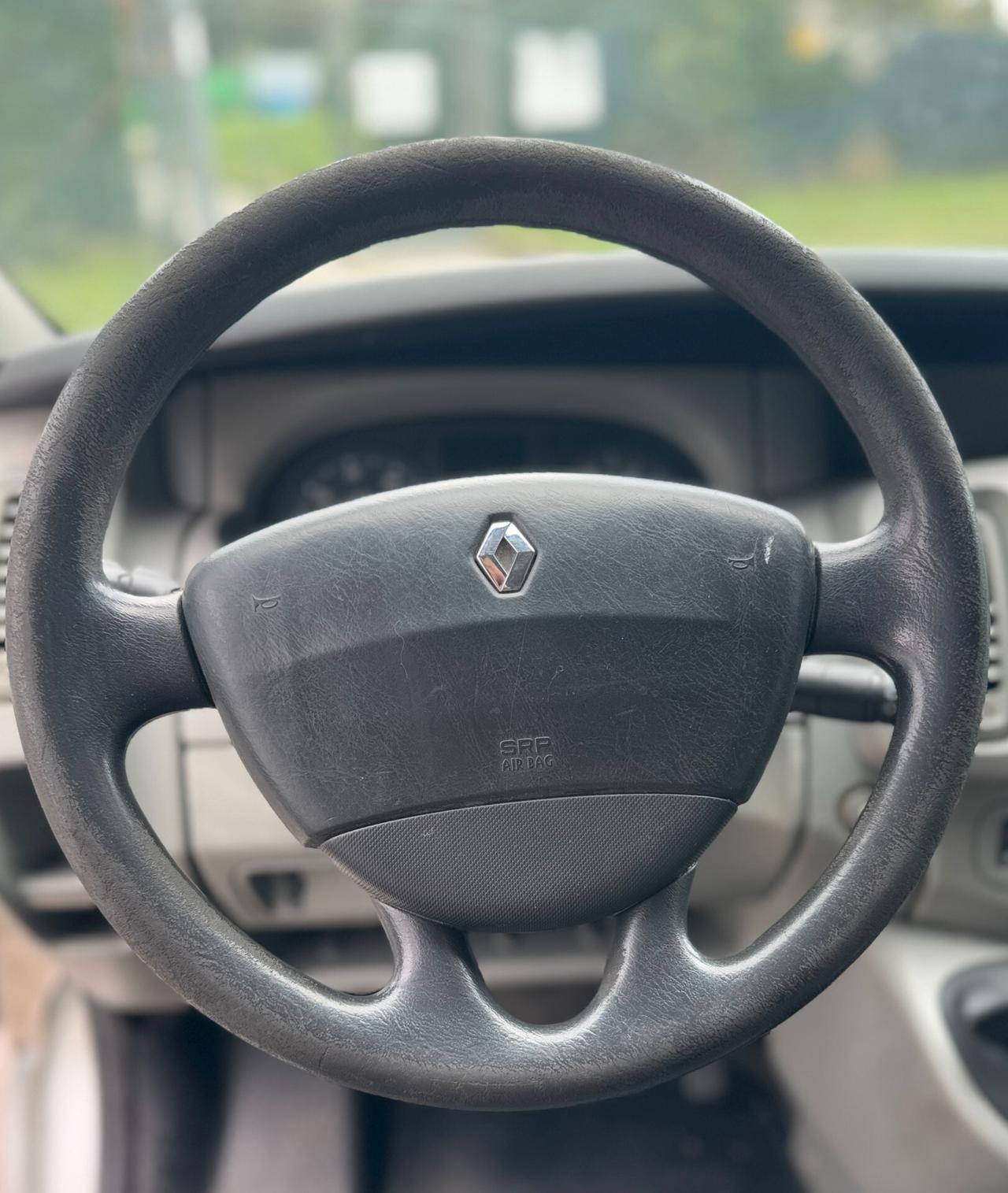 Renault Trafic 9 Posti (Patente B)UNICO Proprietario 145.000 km