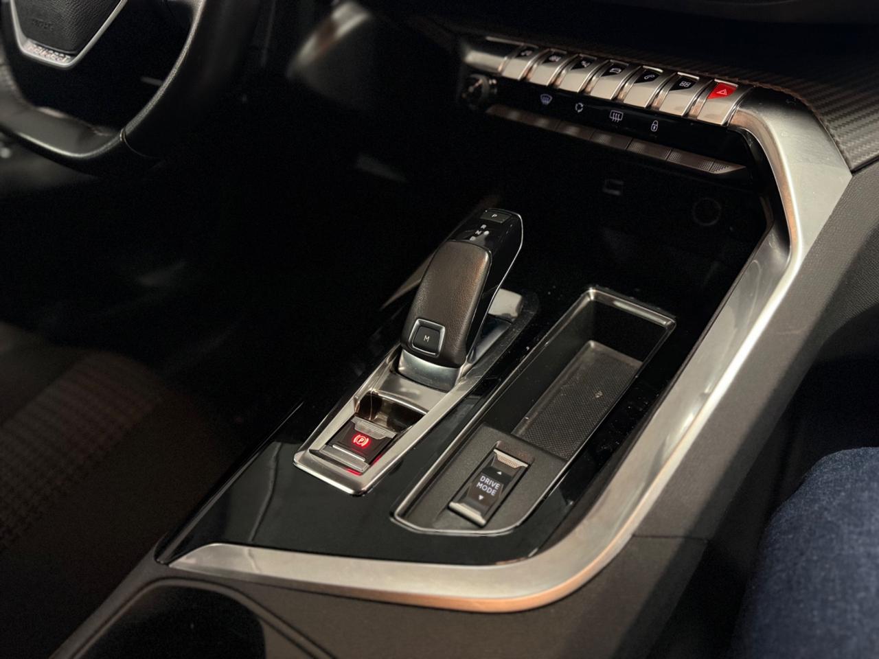 Peugeot 3008 PureTech Turbo 130 S&S EAT8 GT