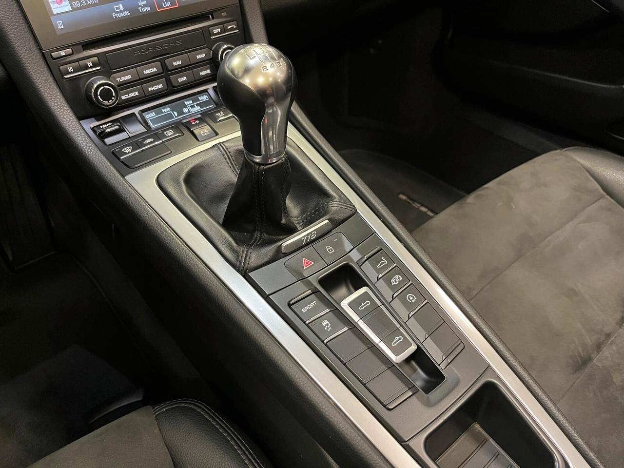 Porsche 718 Spyder Boxster 2.0