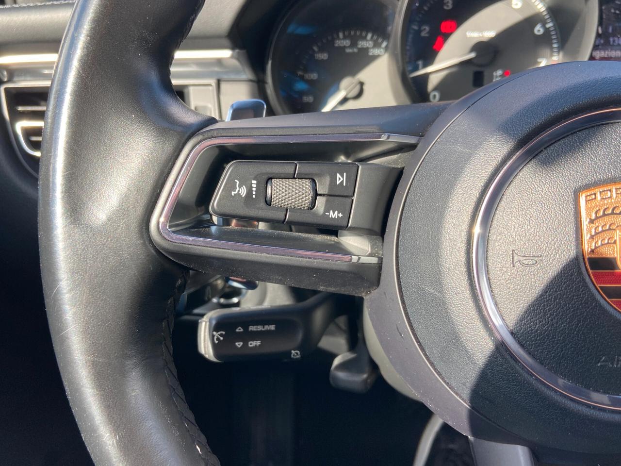 Porsche Macan 2.0 265cv pdk