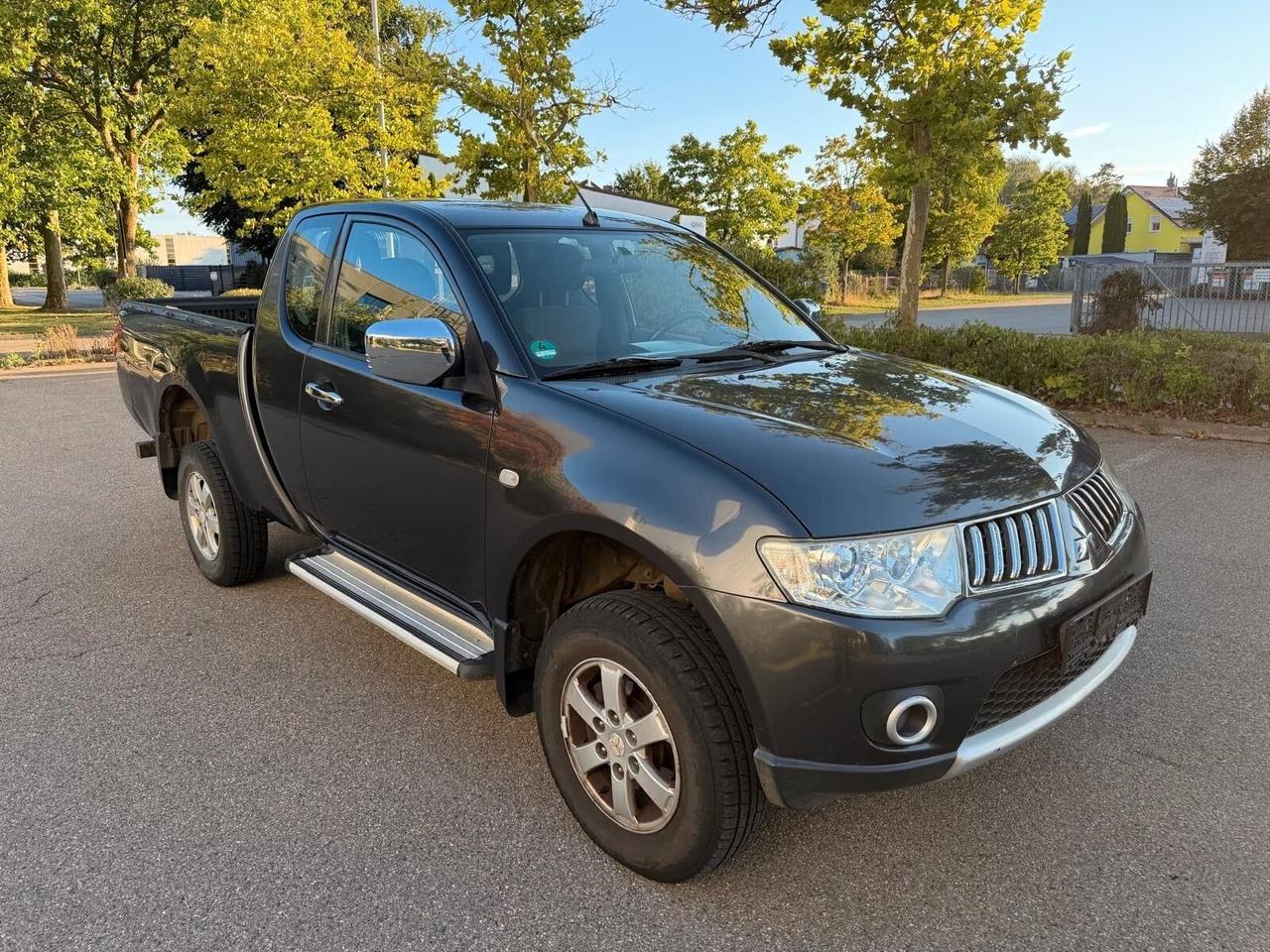 Mitsubishi L200 2.5 DI-D/136CV Club Cab Invite DPF