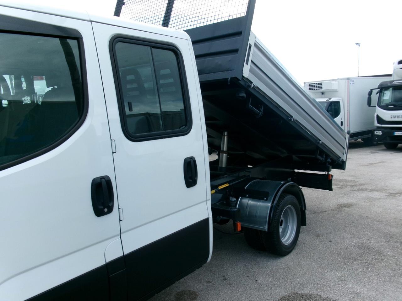 Iveco Daily 35C15 3000 150CV DOPPIA CABINA 7 POSTI RIBALTABILE