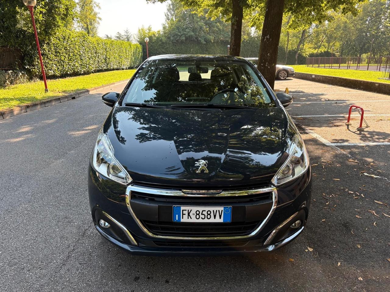 Peugeot 208 PureTech 82 5 porte Allure