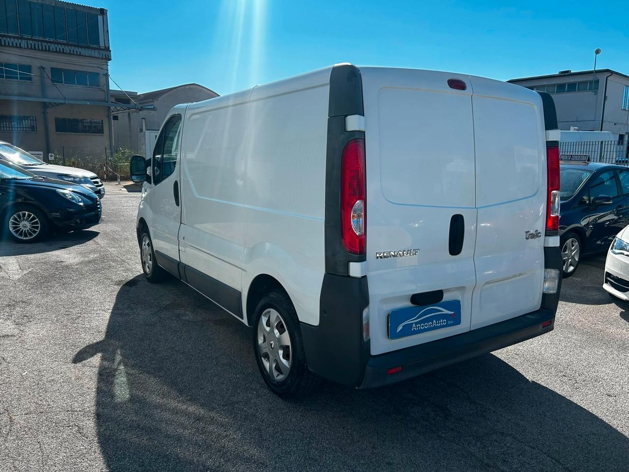 Renault trafic 2.0d furgone 2014