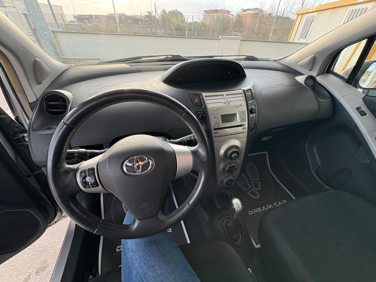 Toyota Yaris 1.3 5 porte Sol