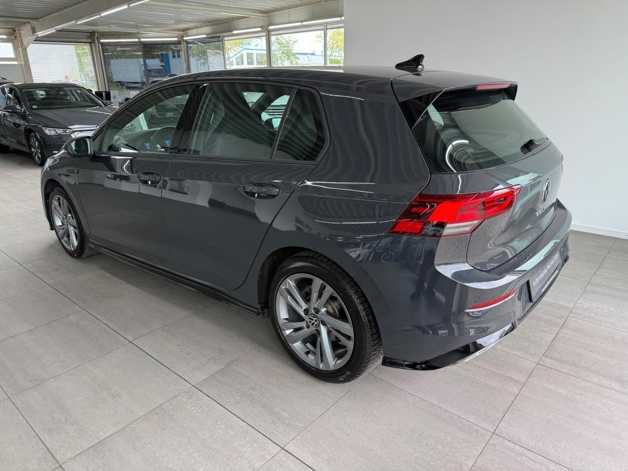 Volkswagen Golf *VIII*R-Line*Virt*OK NEOP