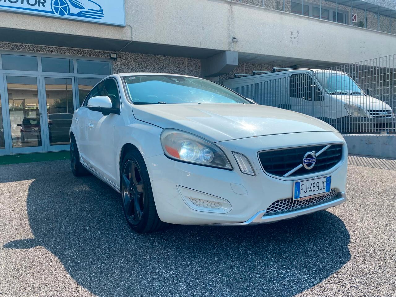 Volvo S60 T6 AWD Geartronic R-design