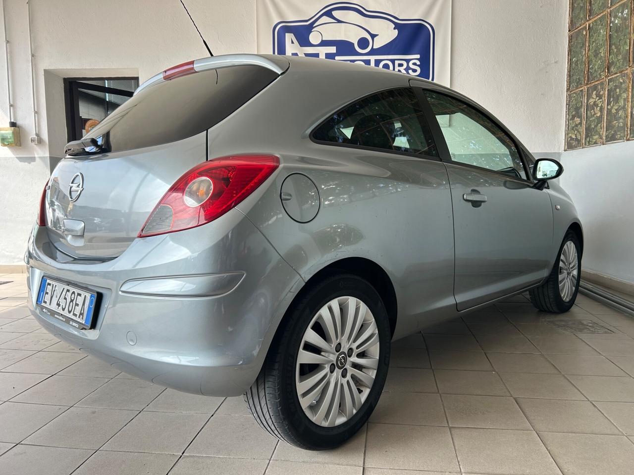 Opel Corsa 1.2 3 porte Edition