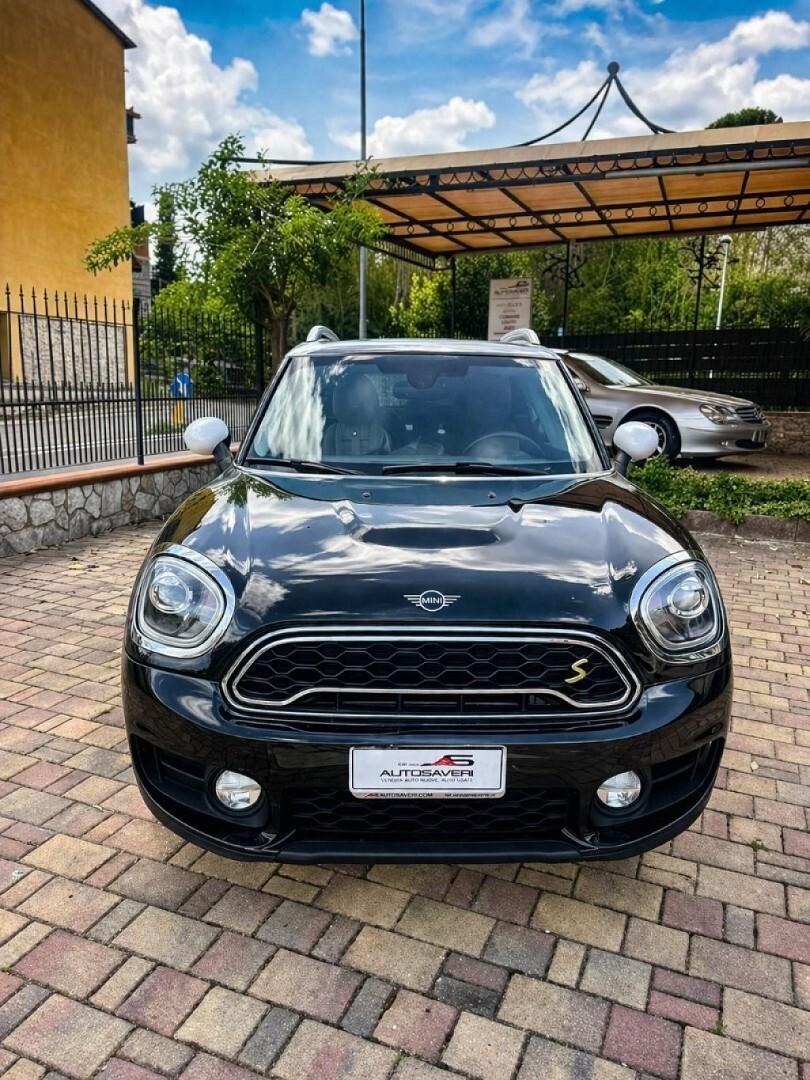 MINICountryman1.5CooperSEHypeCountrymanALL4Automat