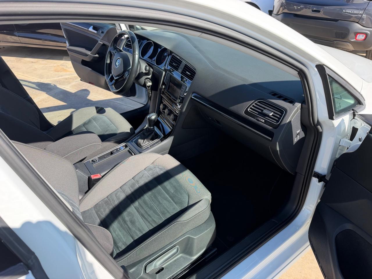 Volkswagen Golf 1.6 TDI 110 CV DSG 5p. Highline BlueMotion Technology