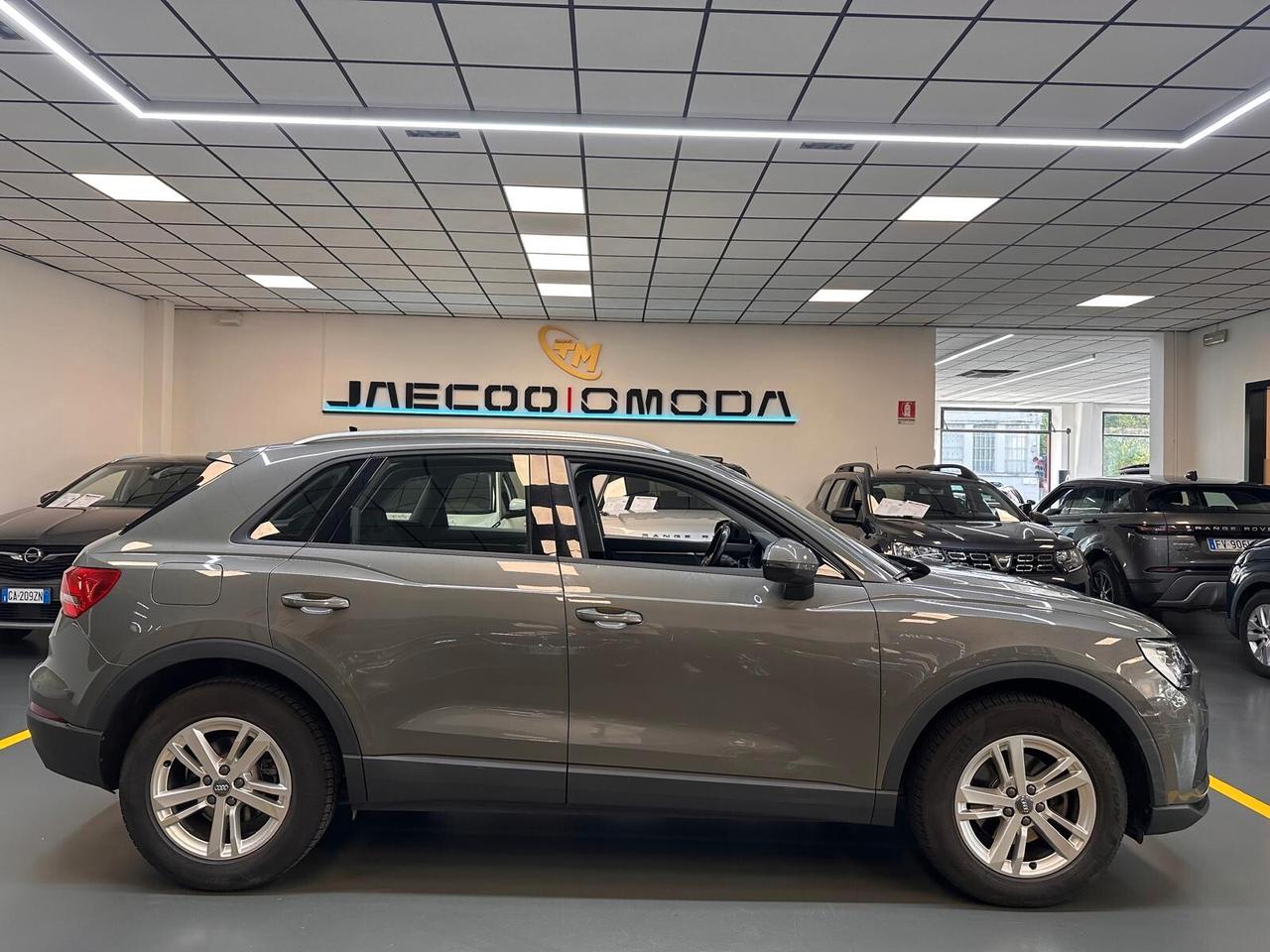 Audi Q3 35 2.0 tdi Business Advanced s-tronic IVA ESPOSTA