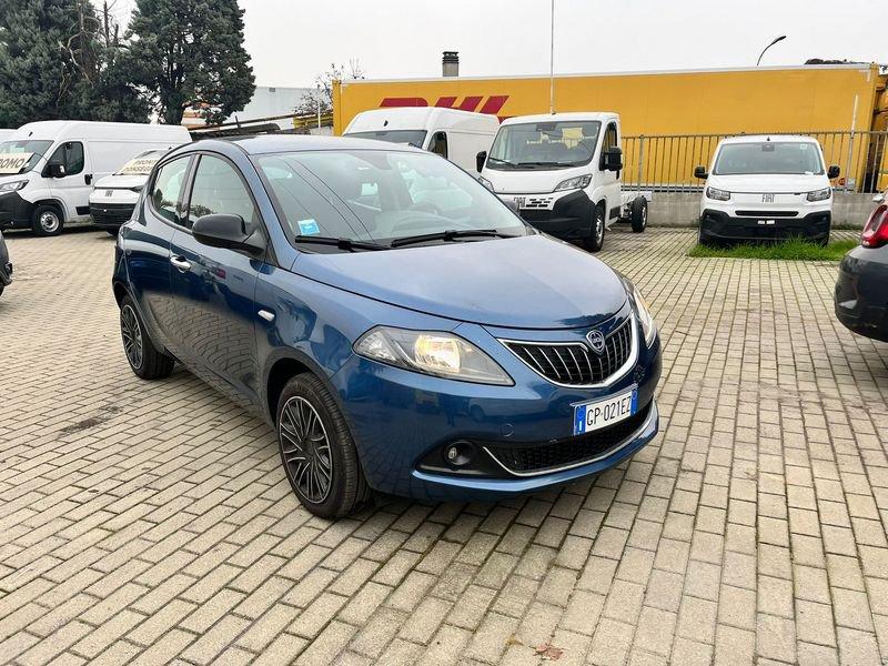 Lancia Ypsilon 1.0 FireFly 5 porte S&S Hybryd Gold