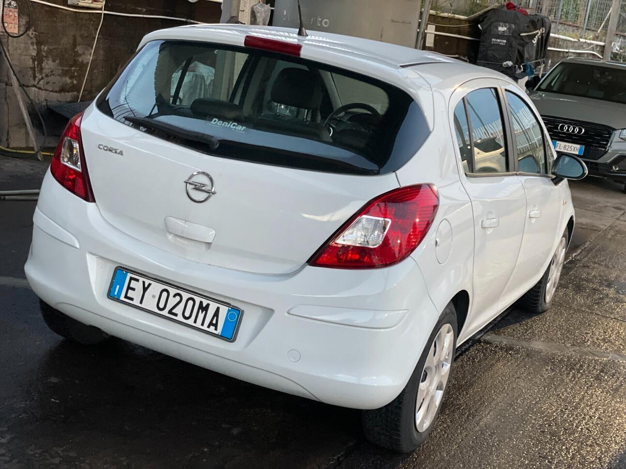 Opel Corsa 1.2 85CV 5 porte GPL-TECH Edition