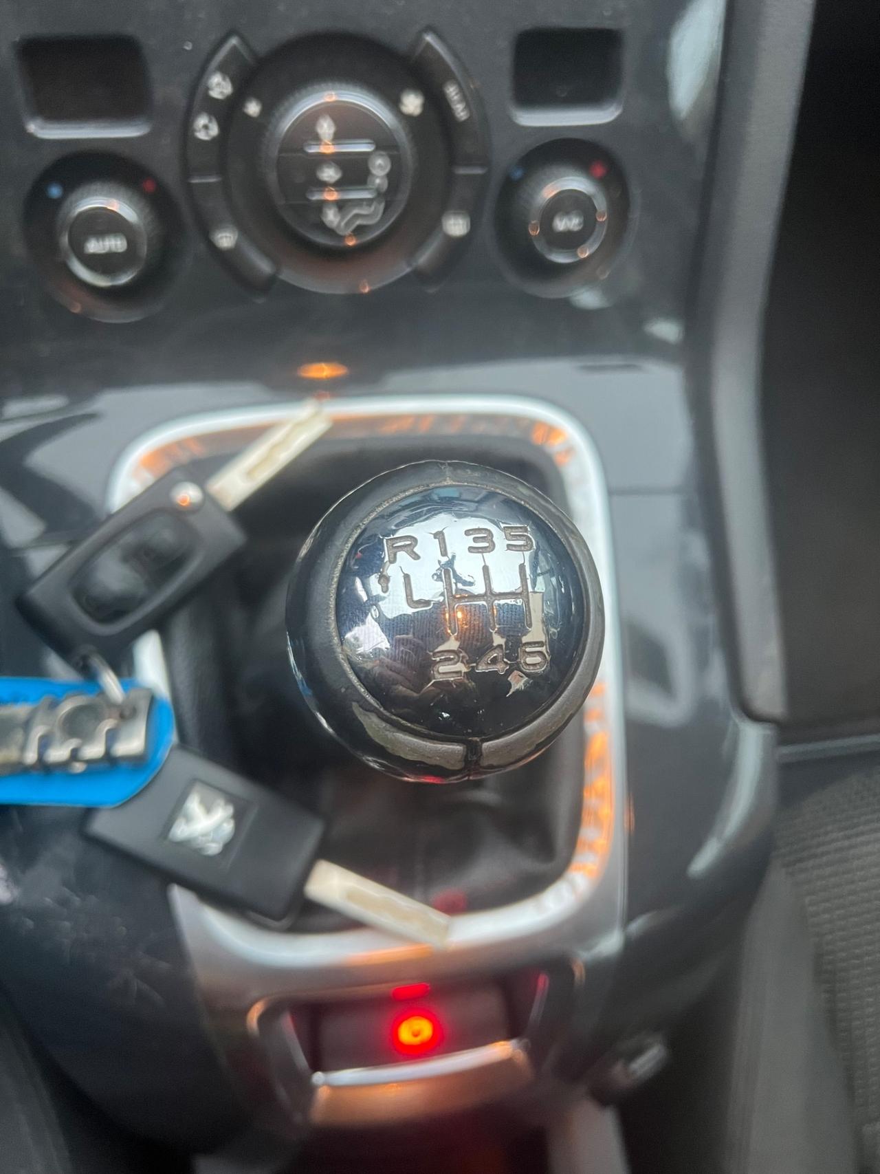 Peugeot 5008 1.6 HDi 112CV Business