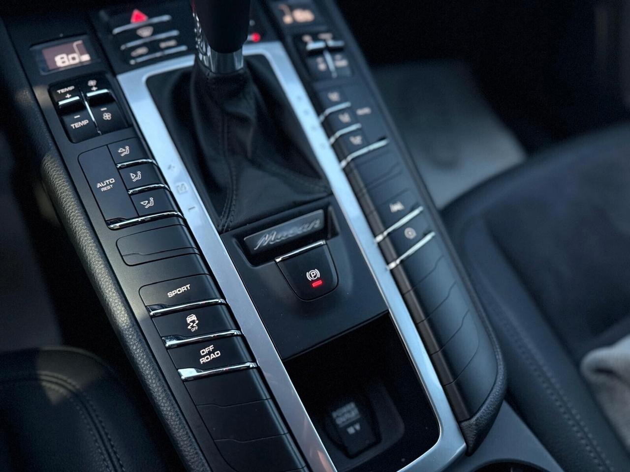 Porsche Macan 2.0 245cv pdls Pelle Cerchi 20"