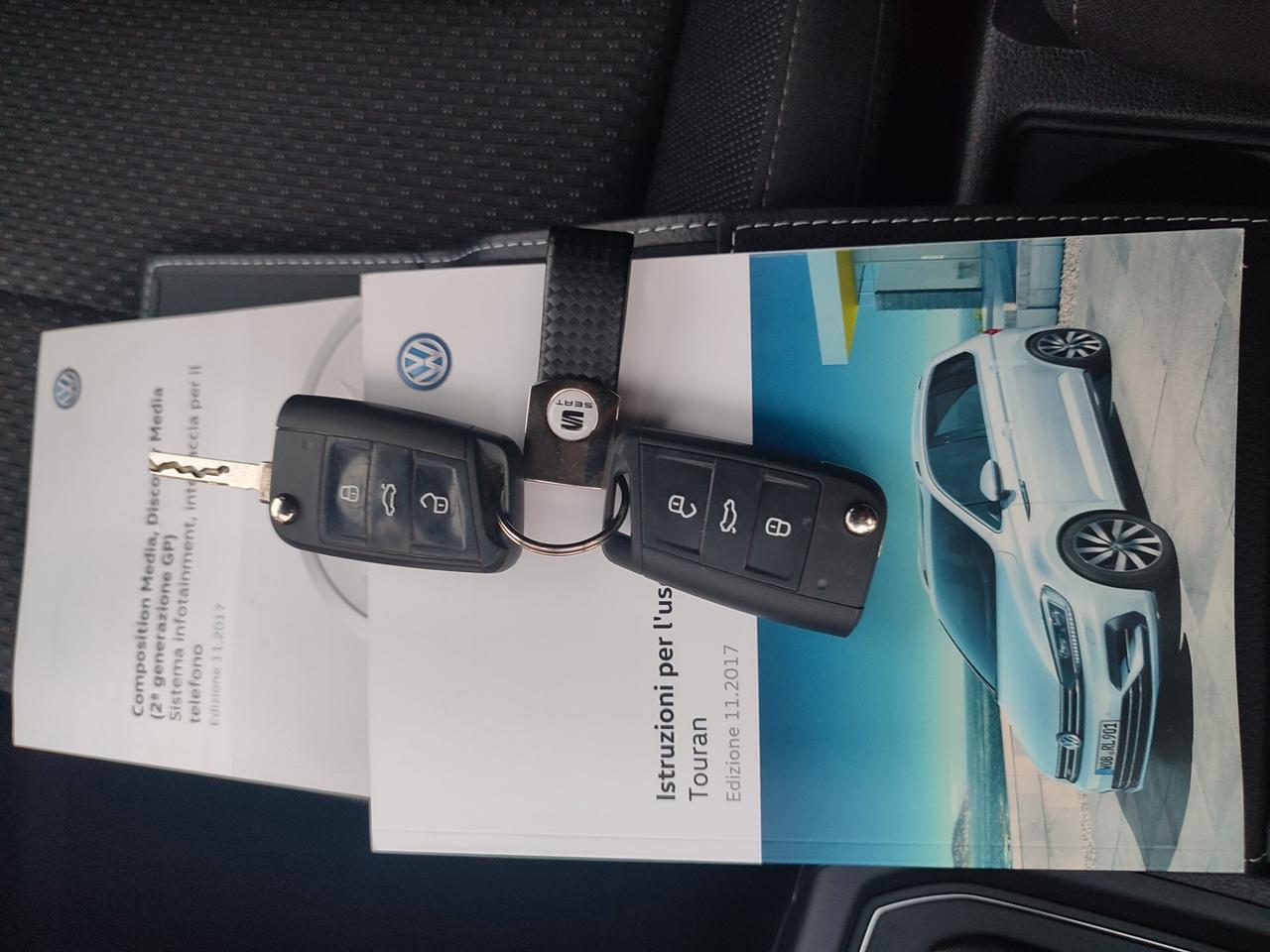 VOLKSWAGEN TOURAN 2018 DIESEL 7POSTI EURO6 POCHI KM NUOVA