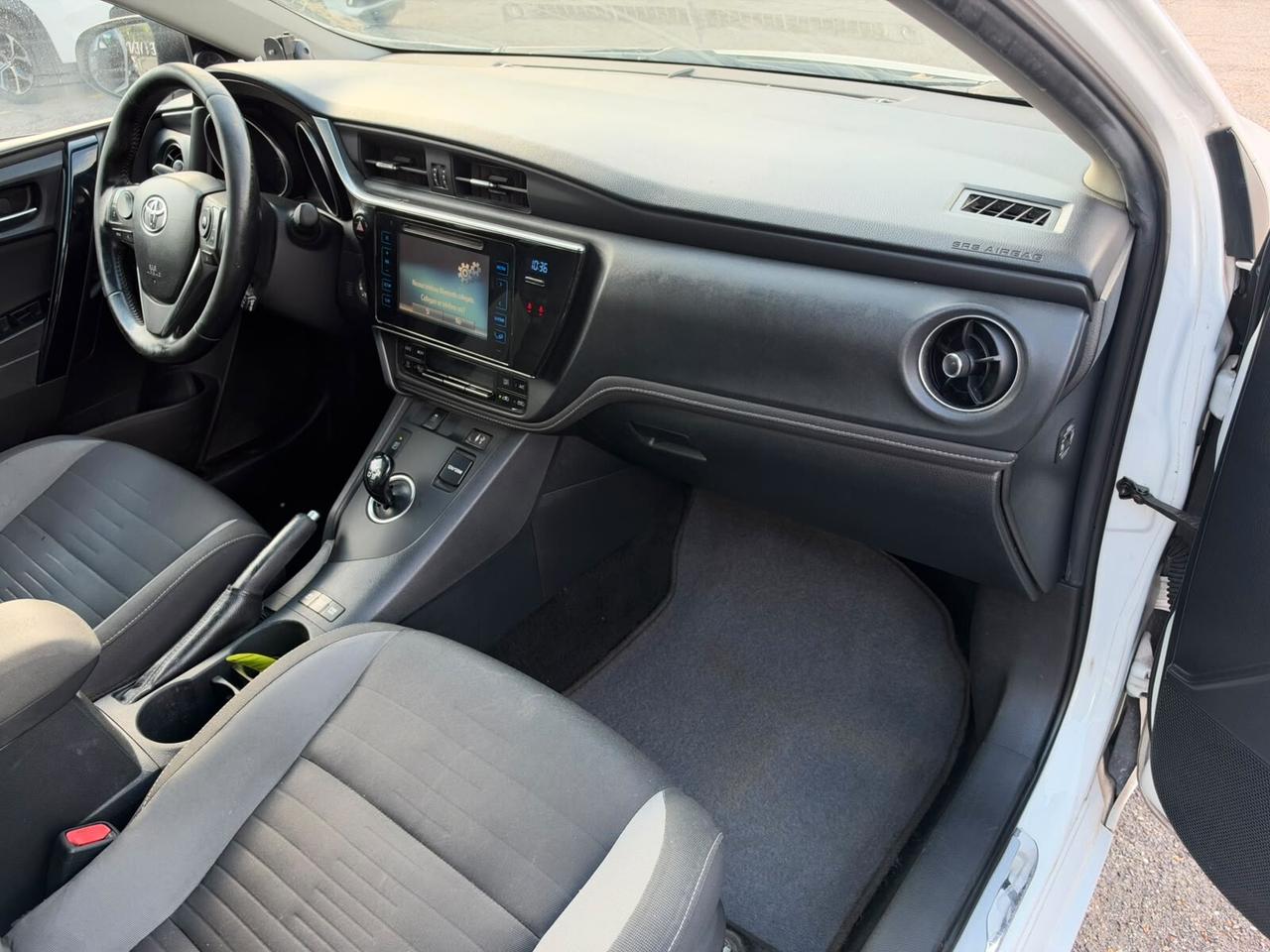 Toyota Auris Touring Sports 1.8 Hybrid Active