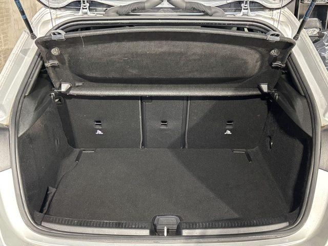 MERCEDES-BENZ A 180 Automatic Business Extra