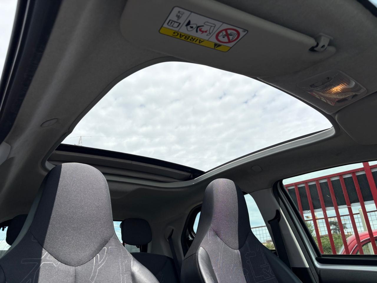 TOYOTA AYGO 2016 CABRIO