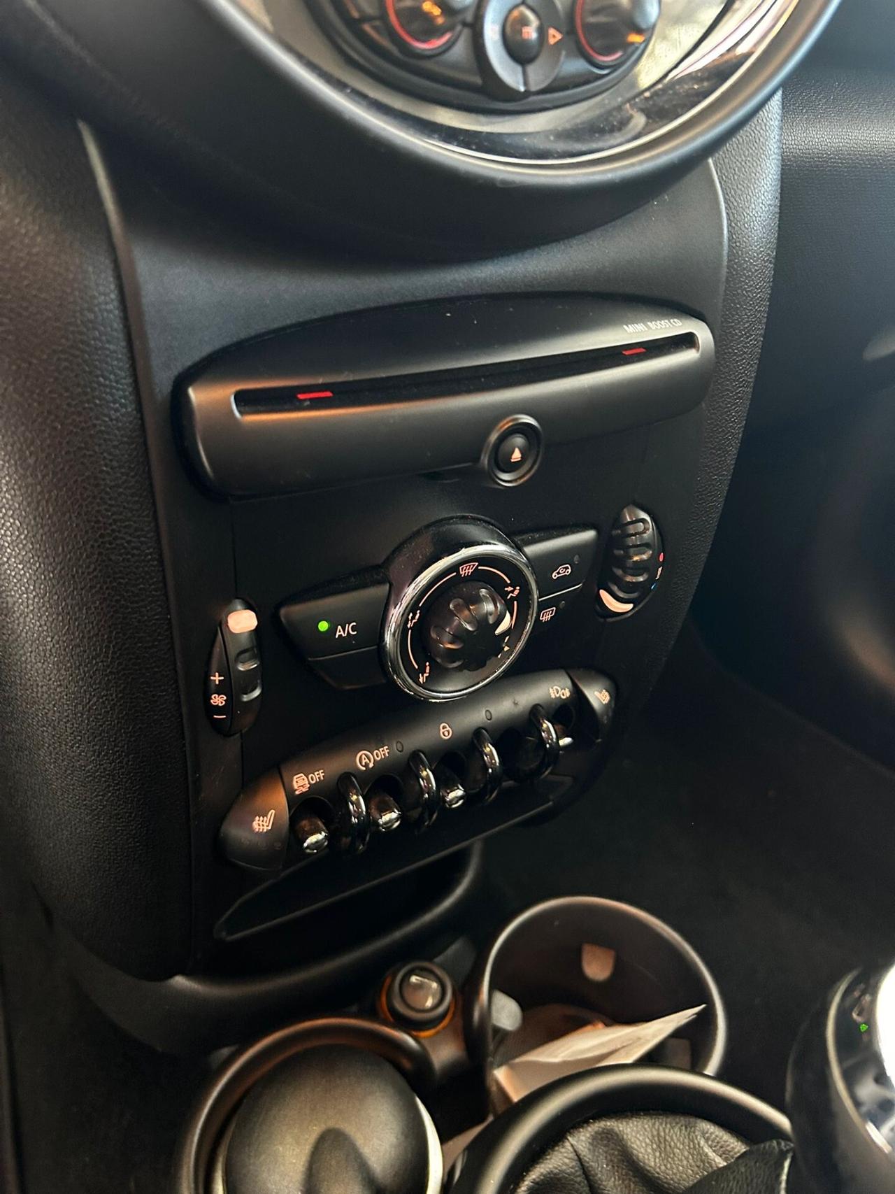 Mini Countryman 1.6D X NEOPATENTATI 2014
