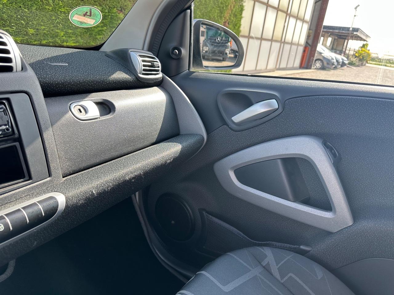 Smart ForTwo 1000 52 kW coupé passion