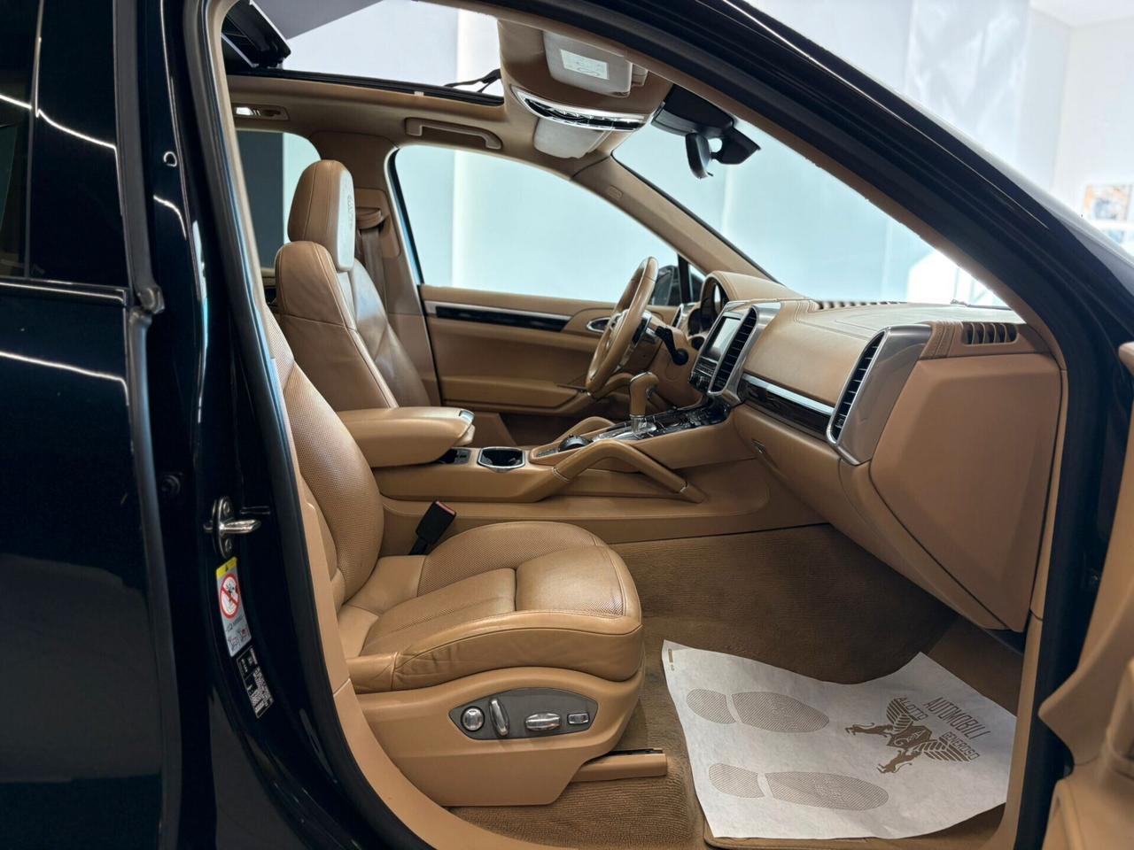 Porsche Cayenne 3.0 Diesel (TETTO,BOSE)