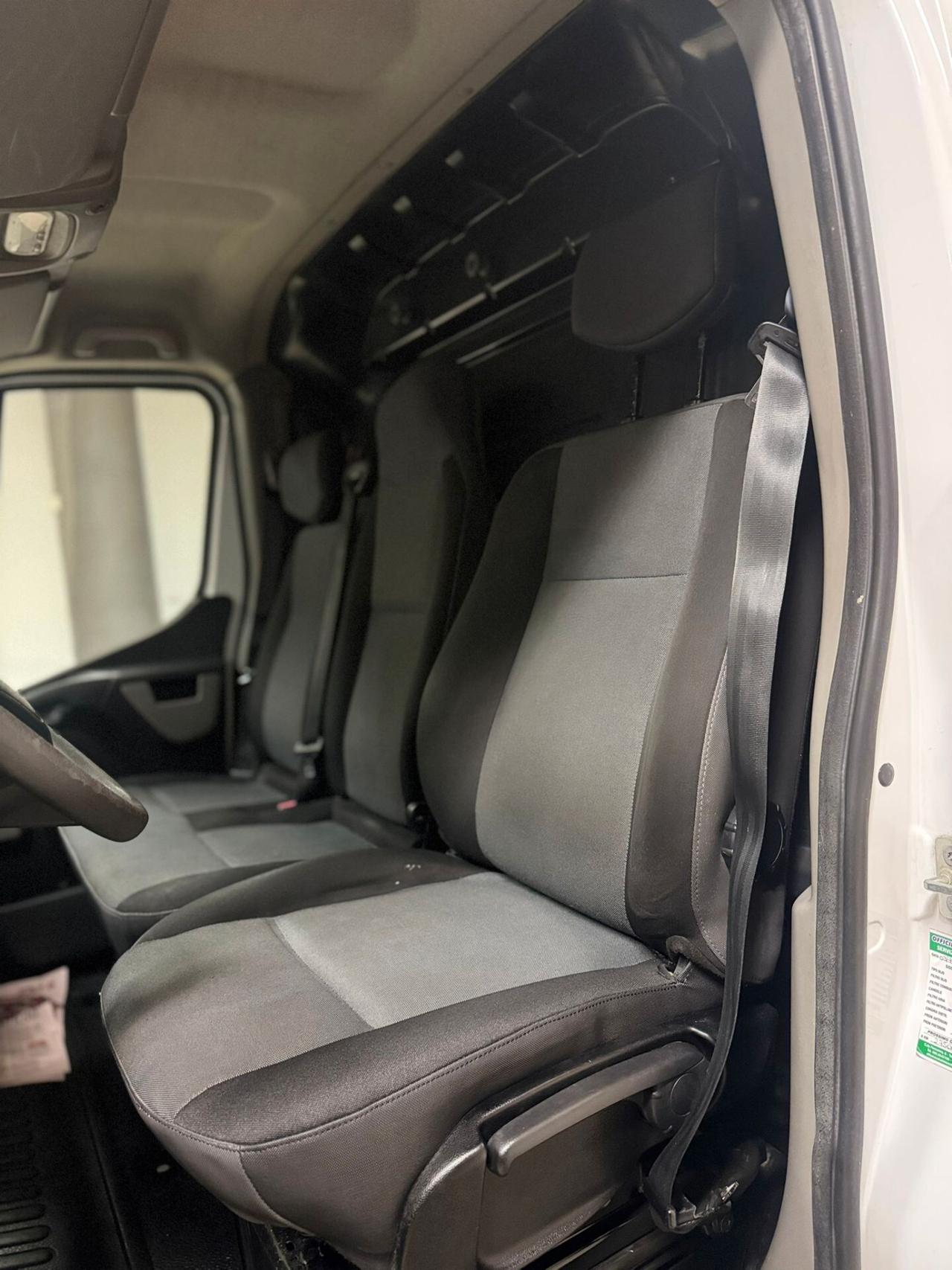 Renault Master T35 2.3 dCi/145 PM Cabinato Twin Turbo S&S