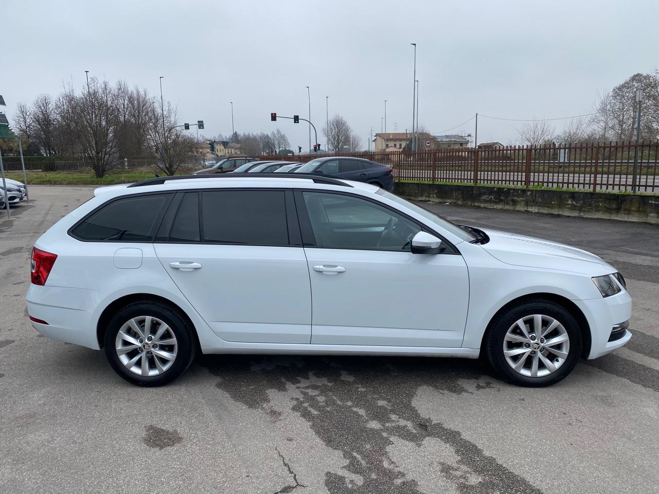 Skoda Octavia 1.6 TDI SCR 115 CV Wagon Executive