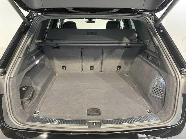 Volkswagen Touareg 3ª serie 3.0TDI V6 231CV R-Line - TECH PACK