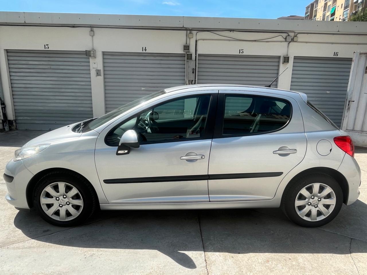 Peugeot 207 1.4 VTi 95CV 5p. XS