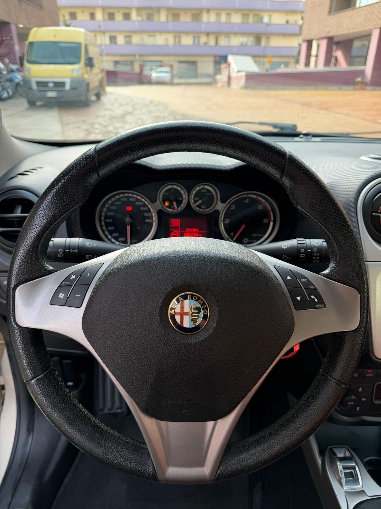 Alfa Romeo MiTo 1.3 JTDm 95 CV S&S Distinctive sport pack