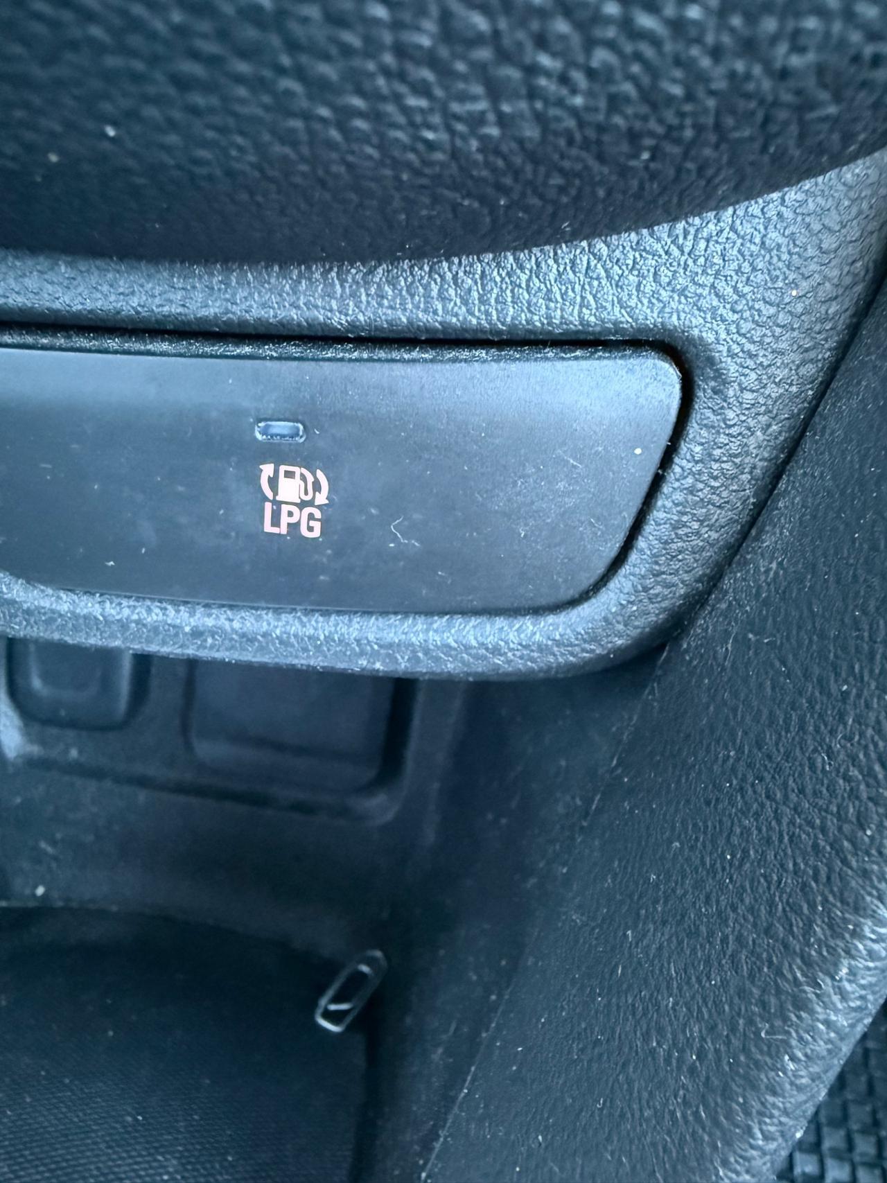 Opel Mokka 1.4 Turbo GPL Tech 140CV 4x2 Cosmo