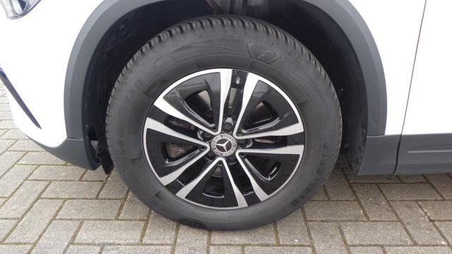 MERCEDES-BENZ GLA 180 d Automatic Progressive Advanced
