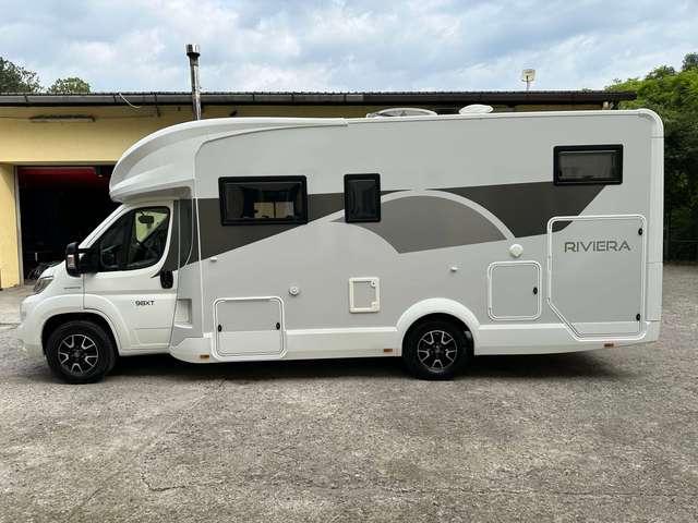 CI International Riviera 98 XT