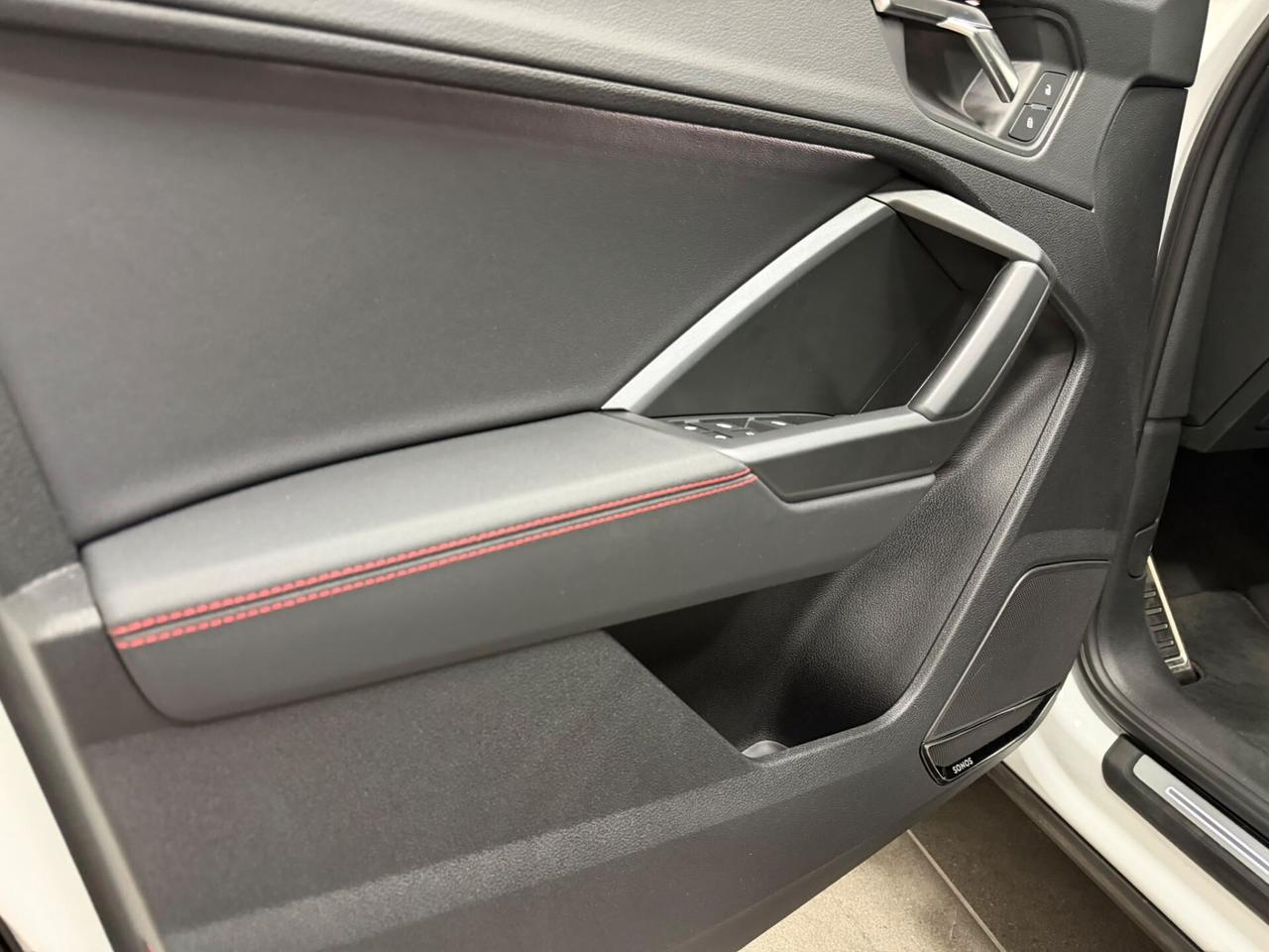 Audi Q3 SPORTBACK 35 TDI S tronic line edition