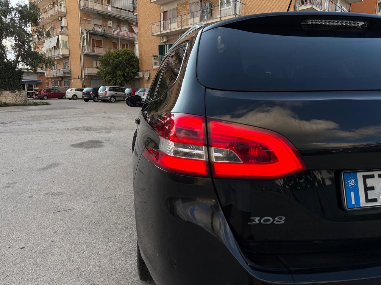 Peugeot 308 BlueHDi 120CV CAMBIO AUTOMATICO