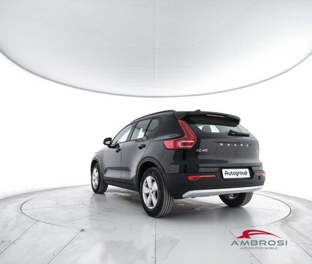 VOLVO XC40 B3 Mild hybrid Benzina Essential