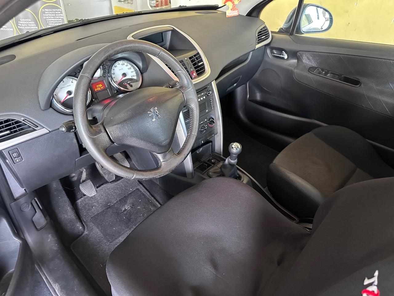 Peugeot 207 1.6diesel 90cv cinghia fatta