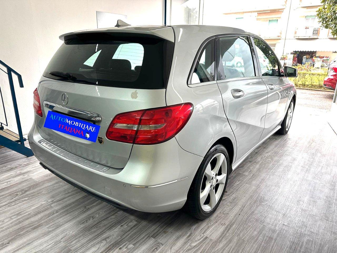 Mercedes-Benz B 180 B 180 be Premium
