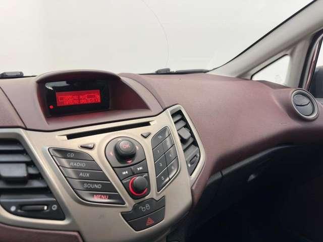 Ford Fiesta 1.2 82CV 3 porte Titanium